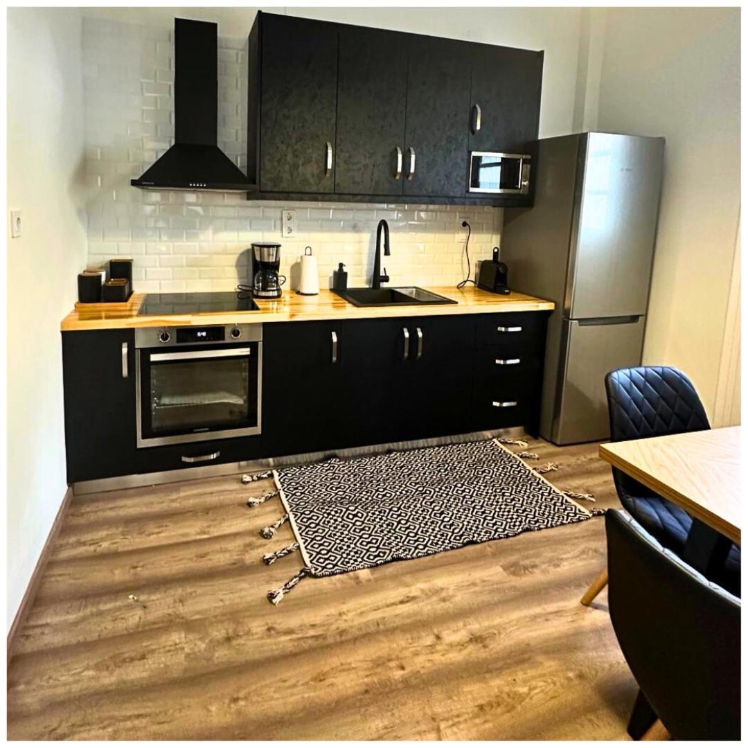 Memories Apartments Μονοκατοικία Στο Καρπενήσι Εξωτερικό φωτογραφία